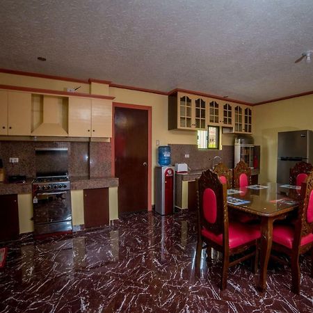 Jenjen'S House Rental Lapu-Lapu City Exterior photo
